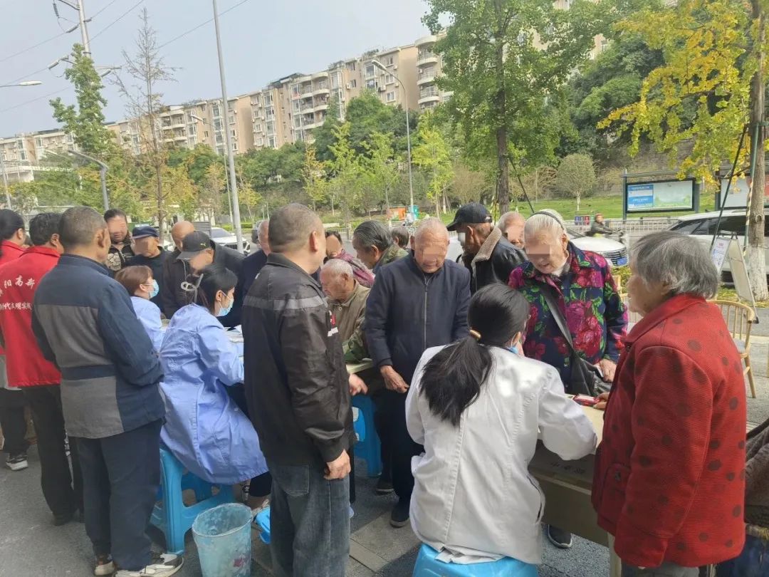 绵阳顾连康复医院九九重阳进社区老年健康宣教