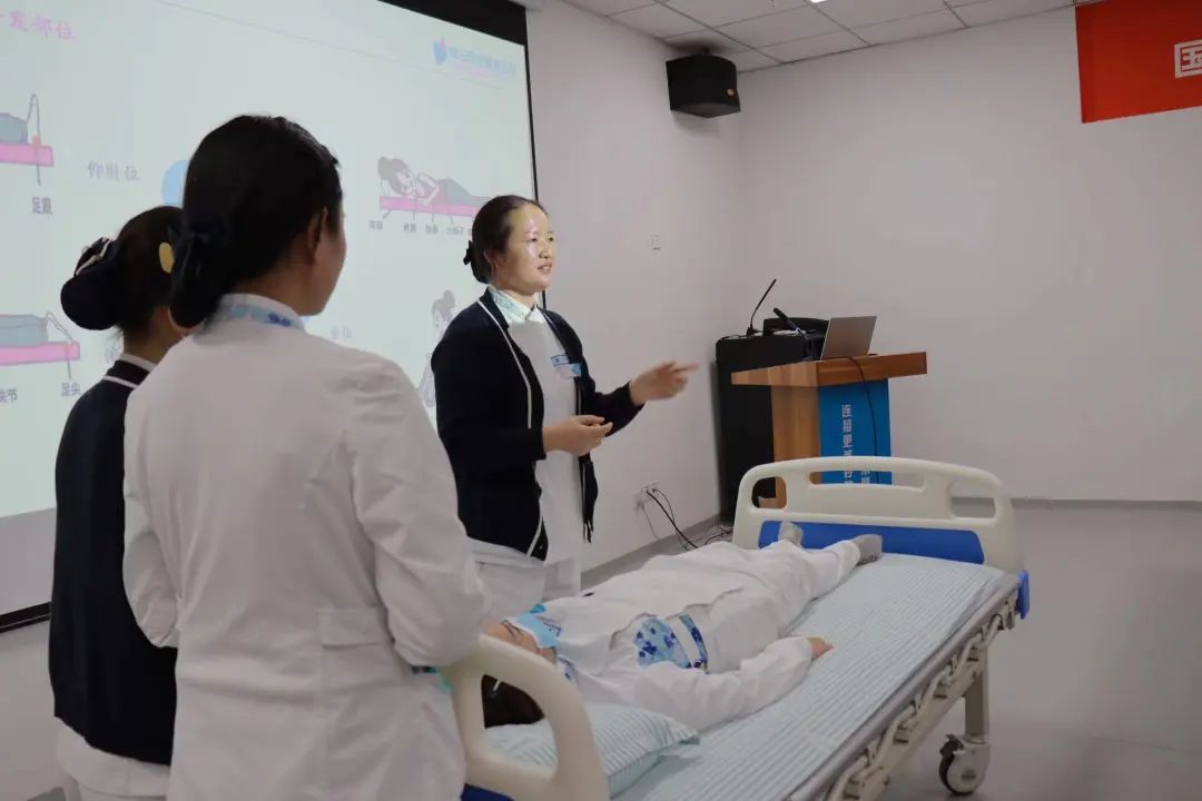 绵阳顾连康复医院护理人员现场示范压力性损伤护理要点 绵阳顾连康复医院护理人员现场示范压力性损伤护理要点