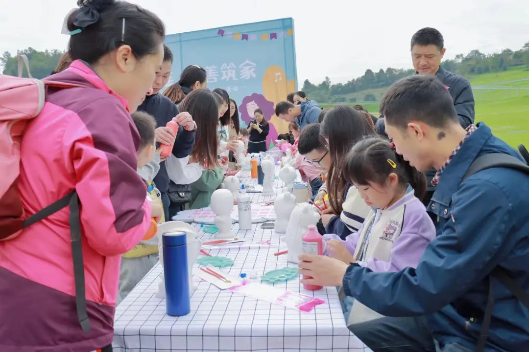 绵阳顾连医院家庭活动日之涂鸦活动