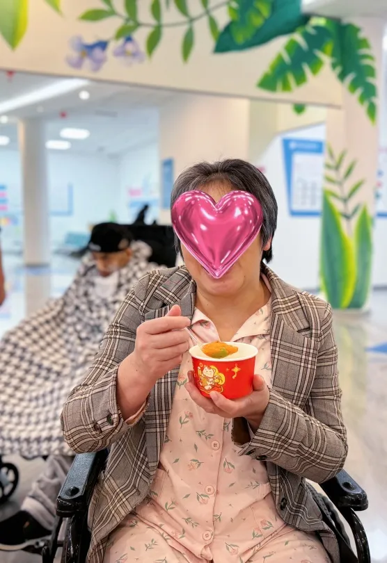 一起来感受绵阳顾连康复医院上元佳节里的顾连集市：温暖与希望的盛会