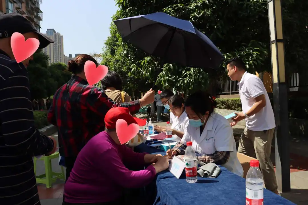 共筑认知健康防线，绵阳顾连康复医院联合火炬东街社区开展认知障碍防治科普公益活动