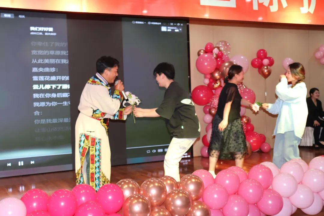 绵阳顾连开展庆祝第114届国际护士节系列活动