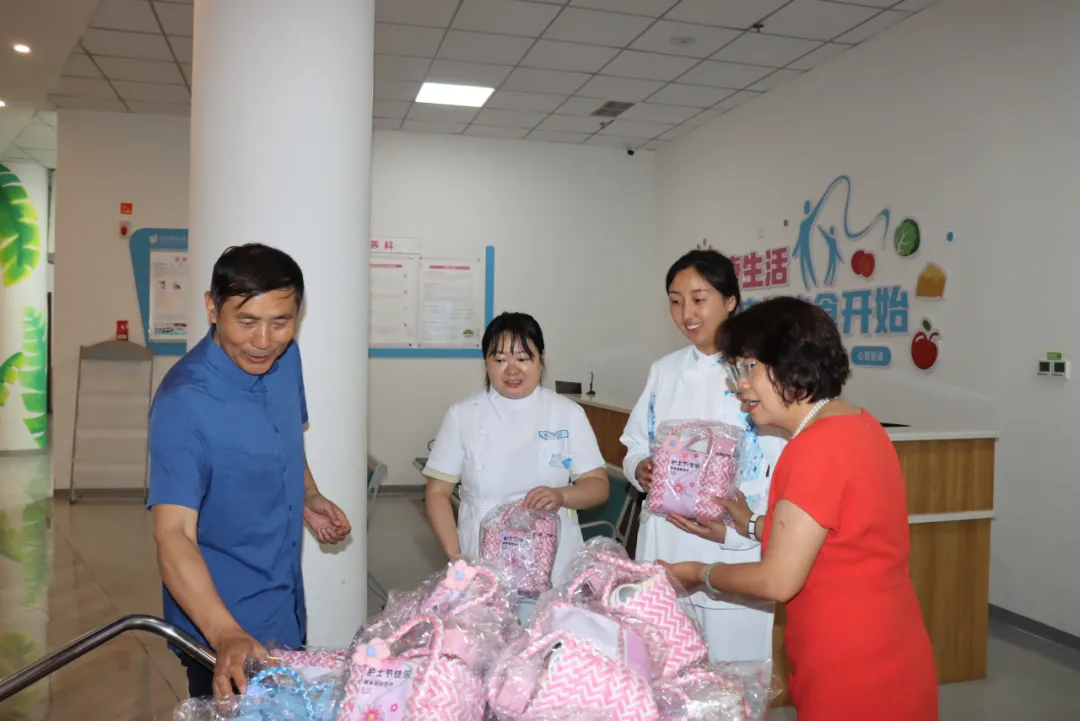 绵阳顾连开展庆祝第114届国际护士节系列活动