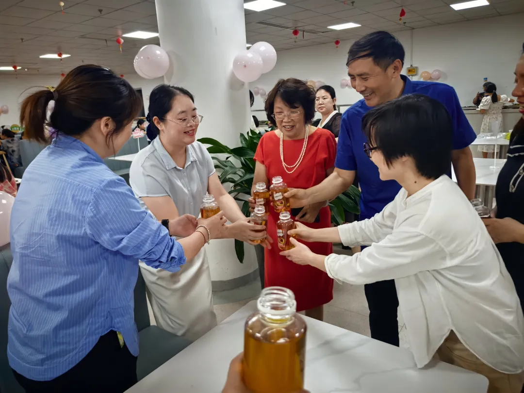绵阳顾连开展庆祝第114届国际护士节系列活动