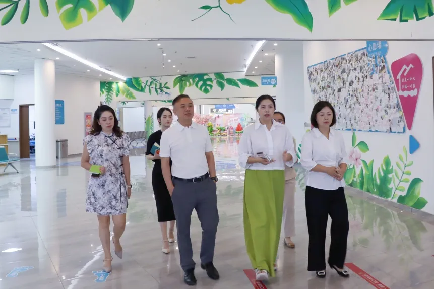 四川省卫健委老龄健康处处长罗开平一行莅临绵阳顾连康复医院调研老龄健康工作