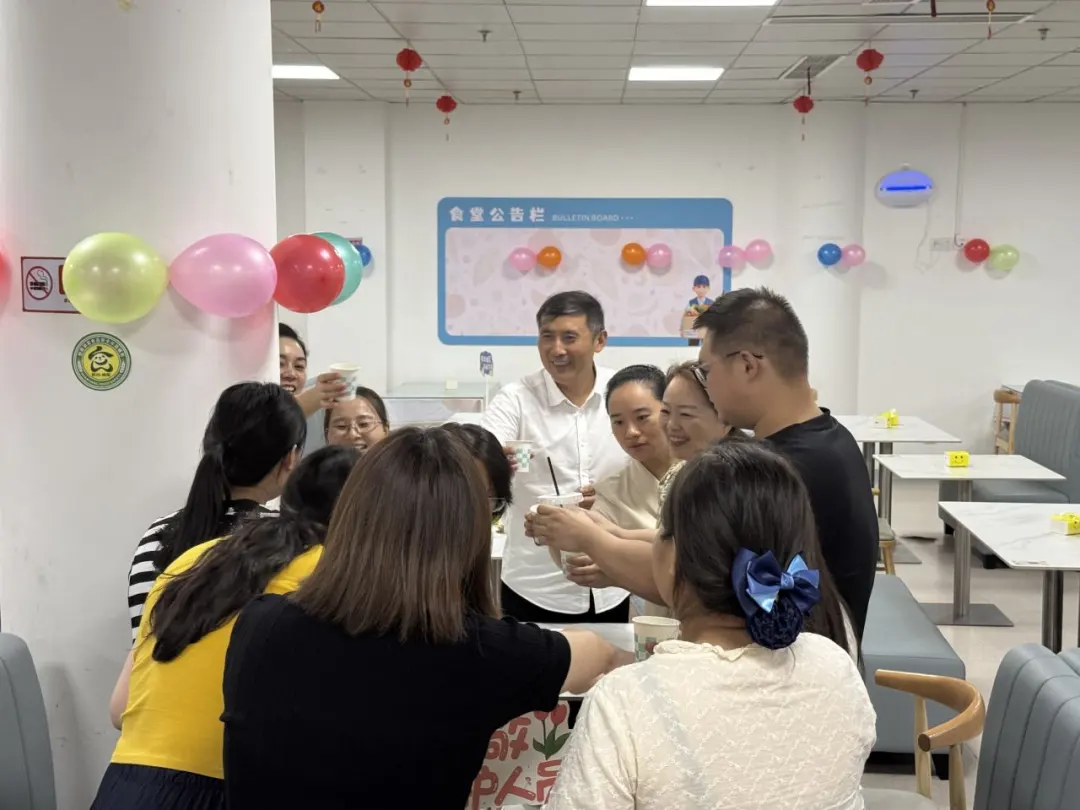 绵阳顾连康复医院庆祝第八个中国医师节 绵阳顾连康复医院庆祝第八个中国医师节
