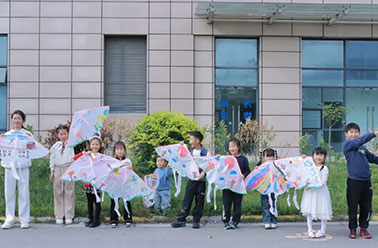 春假奇遇记 | 趁东风，绘纸鸢：一场属于顾连家人的春日童话