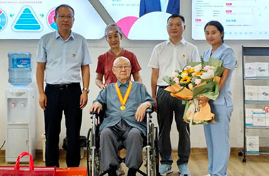致敬英雄|国家电投集团领导来院慰问抗战老兵，致敬抗战胜利80周年