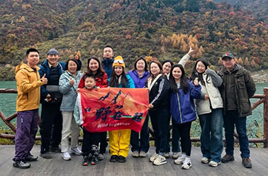 越过高山 触达自由|绵阳顾连Hiking Club徒步天母湖：将诗意写进山野，让温暖汇入心间