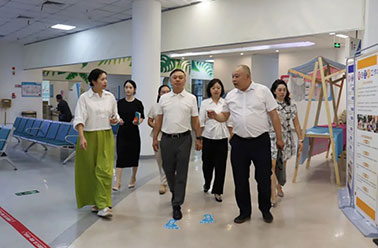 四川省卫健委老龄健康处处长罗开平一行莅临我院调研老龄健康工作