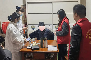 情暖社区，健康护航——我院走进金祥寺社区开展健康关怀活动