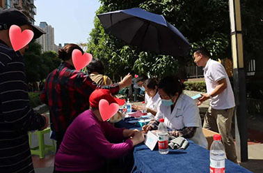 共筑认知健康防线，我院联合火炬东街社区开展认知障碍防治科普公益活动