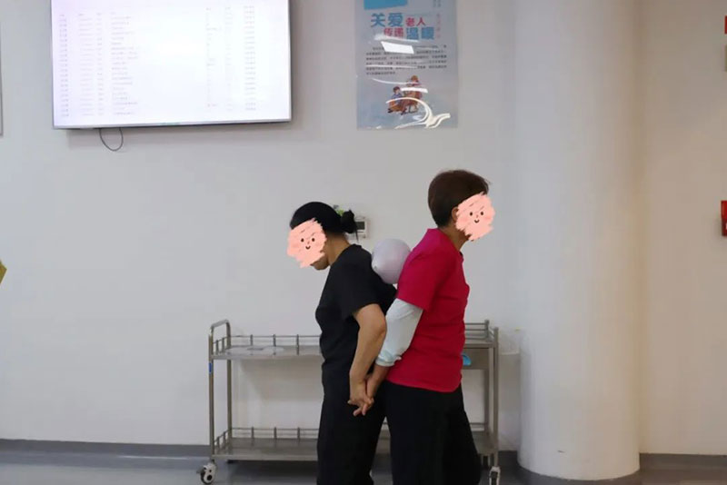绵阳顾连康复医院庆祝第八个中国医师节