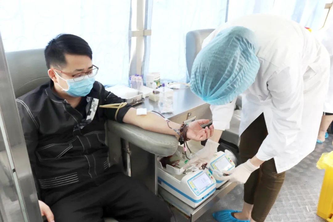 绵阳顾连康复医院员工无偿献血之二 绵阳顾连康复医院员工无偿献血之二