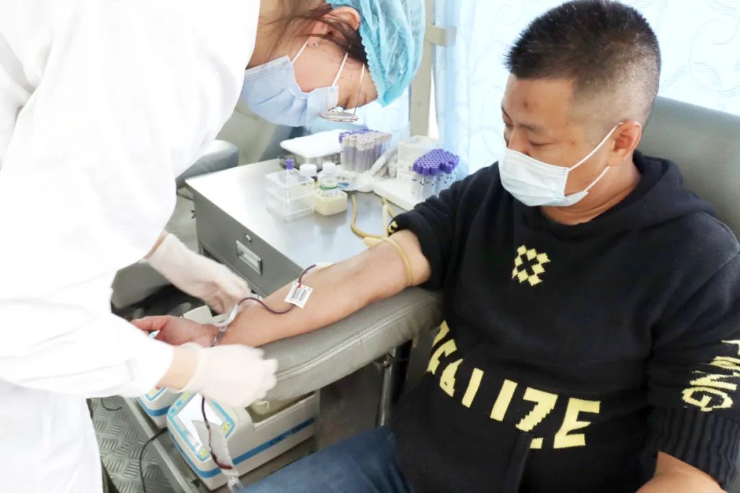 绵阳顾连康复医院员工无偿献血之三 绵阳顾连康复医院员工无偿献血之三